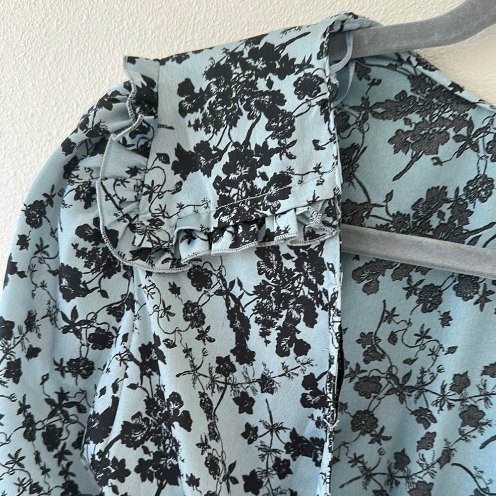Zara‎ Floral Blue and Black midi dress size m long sleeve v-neck ruffled - Picture 9 of 14